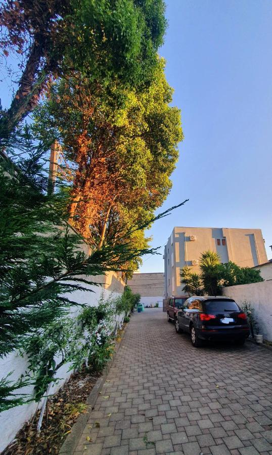 Klerichi Hotel Tirana Exterior foto